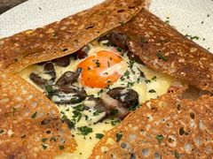 鸡蛋蘑菇熏肉荞麦可丽饼-RAC BAR(安福路店)