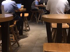 大堂-星巴克(无锡东方商厦店)