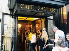 门面-Cafe Sacher(WIEN)