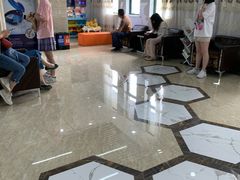 -茂菊口腔连锁(浦东南路店)
