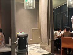 -蝴蝶里·粤菜·点心(滨江龙湖店)