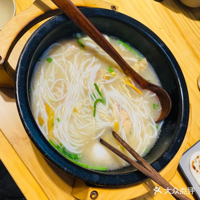 勺子米线·云南传统小吃市集(四方街店)图片