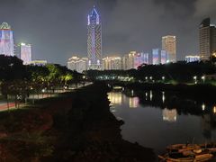 -万绿园