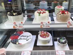 -花花卷卷·鲜食蛋糕(静安久光百货店)
