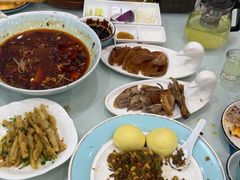 -大鸭梨烤鸭店(金顶街店)