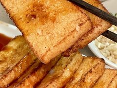 -茅草房·河畔园林火锅