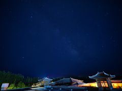-敦煌山庄摘星阁