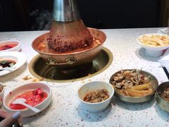 -老佛爷铜炉蛙锅(挂绿店)