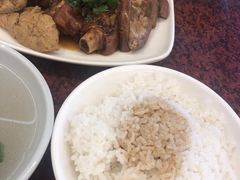 -猪脚洪隆江猪脚饭