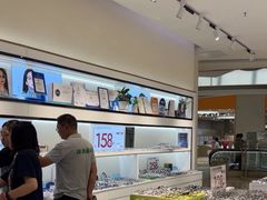 -J-Optical佳视明眼镜·蔡司视觉(青岛金茂览秀城店)
