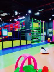 -蹦贝运动中心·蹦床·攀岩·闯关(龙岗店)