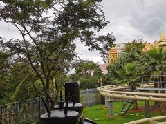 -七彩云南欢乐世界