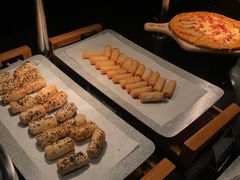 僵硬的披萨-上海西藏大厦万怡自助餐厅(徐汇店)