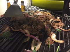 -燚店·铁板鱼蛙·烤肉·烤串(北新桥店)