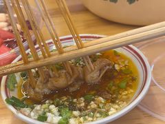 -拈签一笑黄牛肉辣卤串串