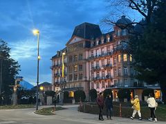 -因特拉肯贝乌里瓦奇大酒店