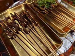 -何师烧烤Pro ·江湖川菜·小龙虾·精酿(太古里旗舰店)