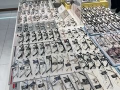 -J-Optical佳视明眼镜·蔡司视觉(青岛金茂览秀城店)