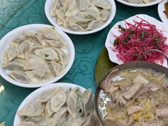 -东北四季饺子王(华山路店)