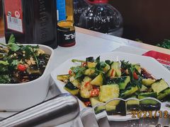 -鲁员外地锅鸡地锅鱼(古墩路店)