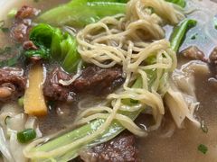 牛腩鲜虾云吞面-初记正宗云吞面