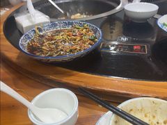 -东北农家院·铁锅炖(莘庄店)