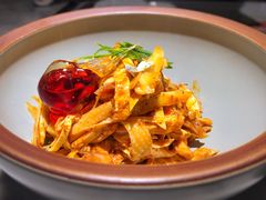 敲糖棒棒鸡-辛香汇·现炒川菜(淮海路百盛店)