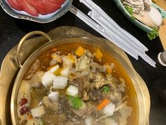 -顶顶汤火牛排火锅·经典铜锅涮肉