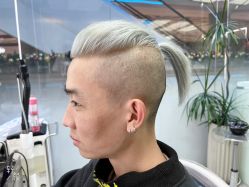 -PE SALON