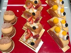 -Salon de The de Joel Robuchon(外滩18号店)