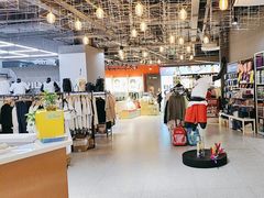 -YONEX苗江运动城(源深店)