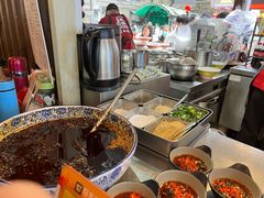 -钟方模白家肥肠粉(春熙店)