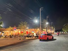 -席娜卡琳火车铁道夜市