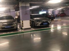 -凯德MALL太阳宫店-地下停车场