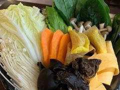 -呷哺呷哺 小火锅 (浦东新欧尚超市店)