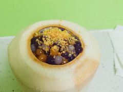 小芋圆椰汁椰子冻-广德记·椰子冻手制甜品(福田总店)