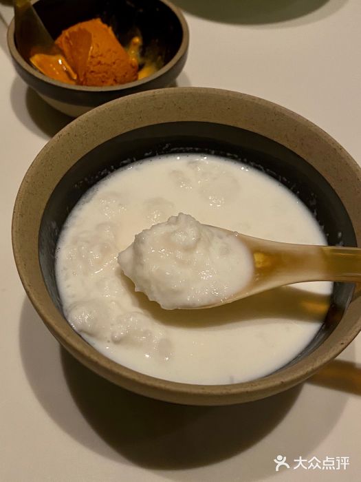 胡麻(静安嘉里店)奶白酒图片
