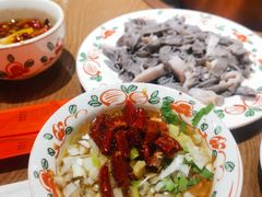 现炸辣椒油-北京老门框爆肚涮肉馆(凤城六路店)