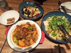 沙湾大盘鸡-耶里夏丽·丝路新疆菜·清真食品(徐汇南丹东路臻选店)