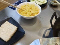 -凉都青瓦房烙锅(清镇中环国际店)