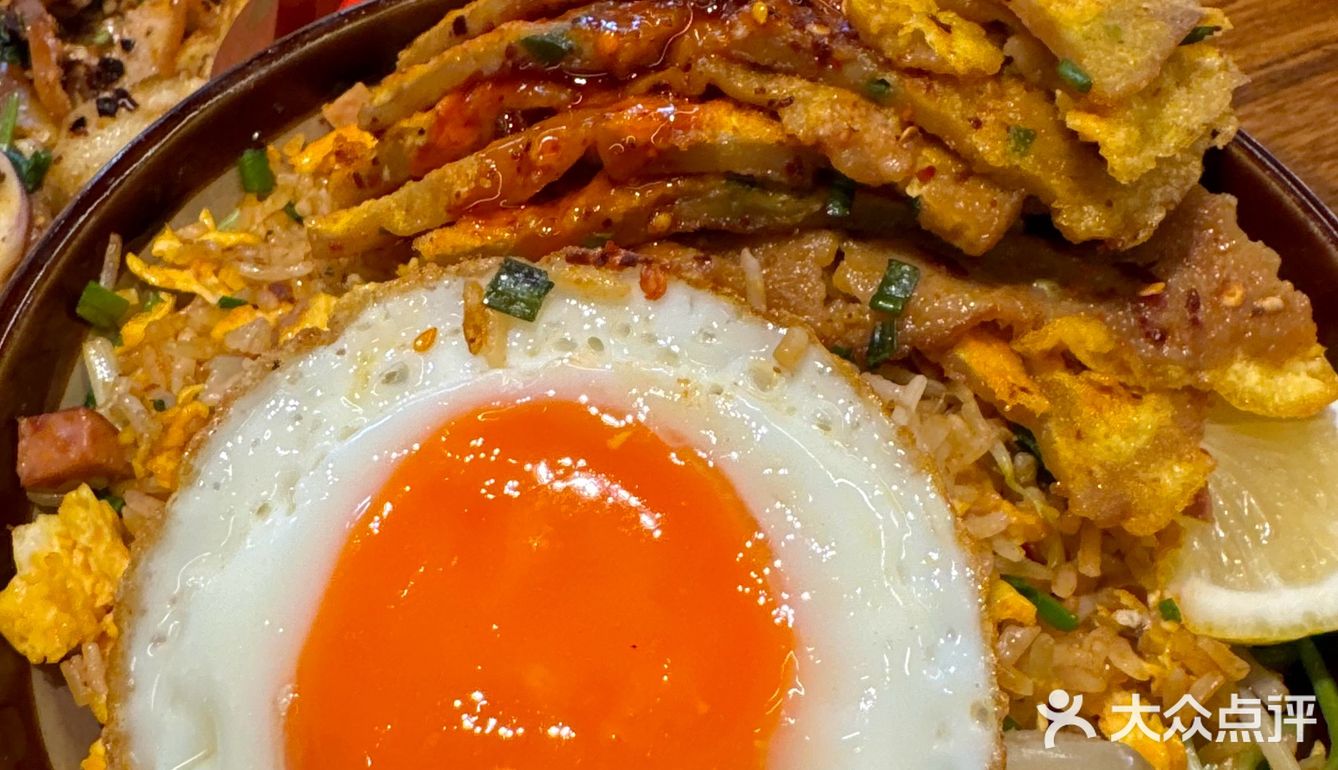 上海新开的……火锅界萨莉亚🥲🥲🥲。。。。