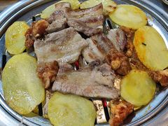 土豆片-·缸桶屋·韩式牛肋条自助烤肉(西湖D11店)
