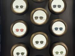 -LensCrafters亮视点·OAKLEY精选(静安嘉里中心店)