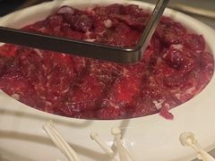 -左庭右院鲜牛肉火锅(金山万达店)