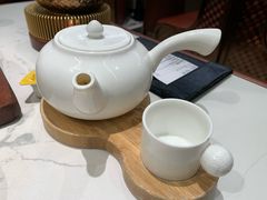 -广府汤语·靓汤·早茶·小粤菜(仁恒梦店)