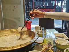 -颜氏双江清水鱼一养身火锅(磁器口店)