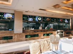 -荣誉海鲜酒楼(海湾店)