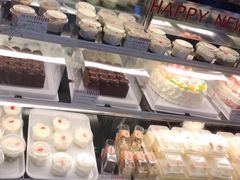 栗子蛋糕-红宝石·鲜奶小方·海派西点房(南丹店)