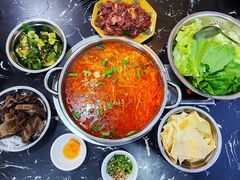 -黄利砖万峰林布依特色酸笋牛肉馆