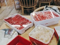 -杨老板·海鲜集市火锅·鲜切牛肉(中防万宝店)